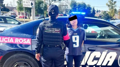 Mujer es detenida en Aguascalientes por golpear a su hijo de cinco años porque no dejaba de llorar