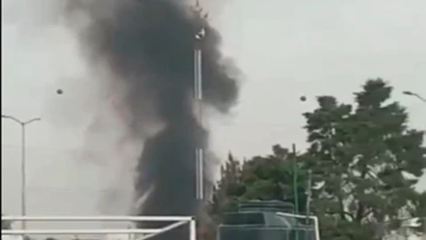aparatoso incendio cerca del Mercado de Amalucan hoy 18 de abril de 2025