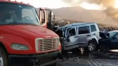 VIDEO: Fuerte accidente en la carretera Tijuana-Tecate deja varios muertos