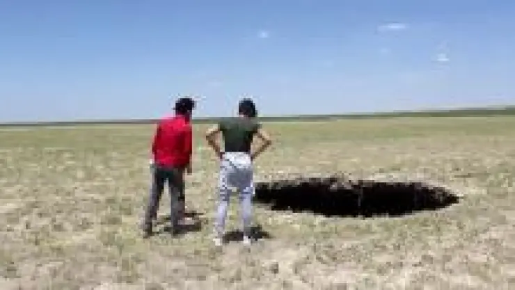 Enormes agujeros se tragan tierras agrícolas de Turquía