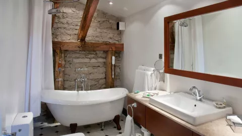 Baño de hotel en vacaciones