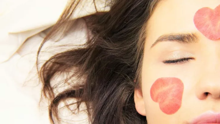 /estilo-de-vida/que-es-maquillaje-bebot-tiktok-tendencia