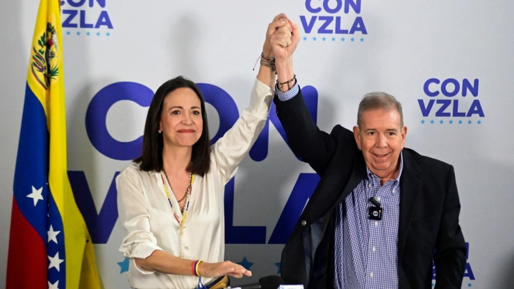 La líder opositora venezolana, María Corina Machado, y el candidato presidencial opositor, Edmundo González.