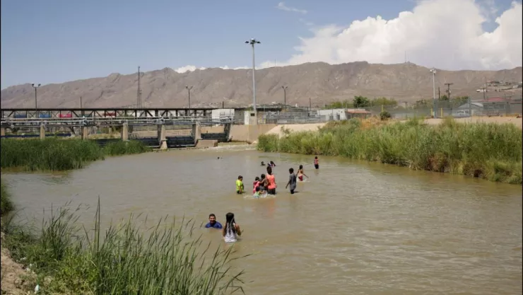 río bravo migrantes persecusion huyen