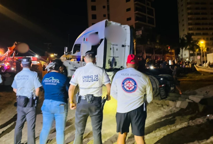 Tráiler en la playa.png