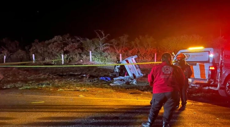 Trágico-accidente-en-carretera-monterrey-Nuevo-Laredo-deja-3-muertos