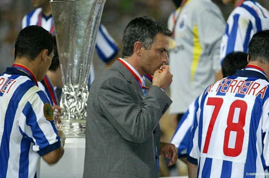 2 José Mourinho clubes títulos historia.jpg