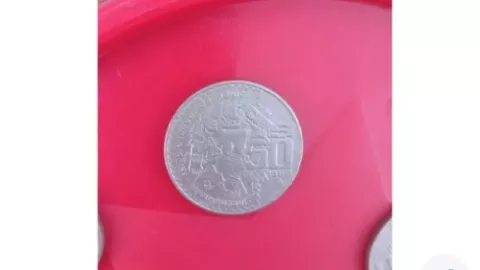 moneda-antigua-50-pesos-diosa-luna.png