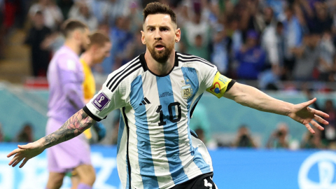 Lionel Messi celebra con Argentina en Qatar 2022