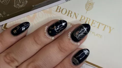 uñas acuario uñas horóscopo