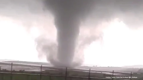 tornado Estambul turquia.jpg