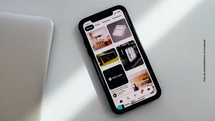 &iquest;Por qu&eacute; no debes limpiar tu celular con alcohol?