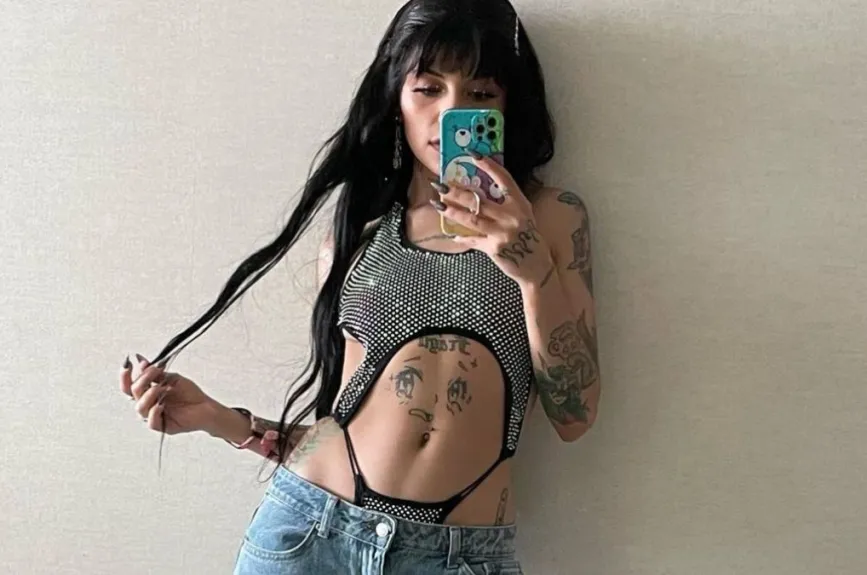 Cazzu tiradera a Belinda (16).jpg