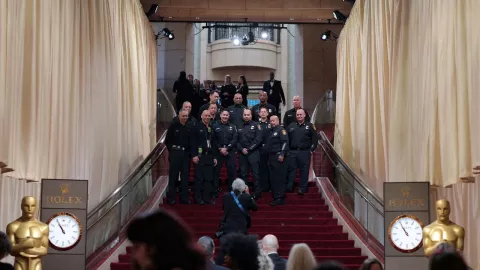 Bomberos en California durante los Premios Oscar 2025