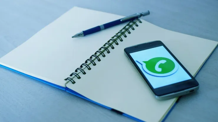 ¿Cómo enviar un mensaje automático en WhatsApp?