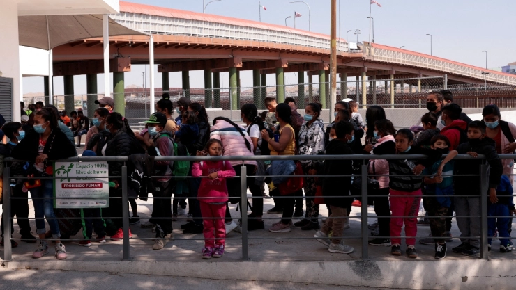 estados unidos juez titulo 42