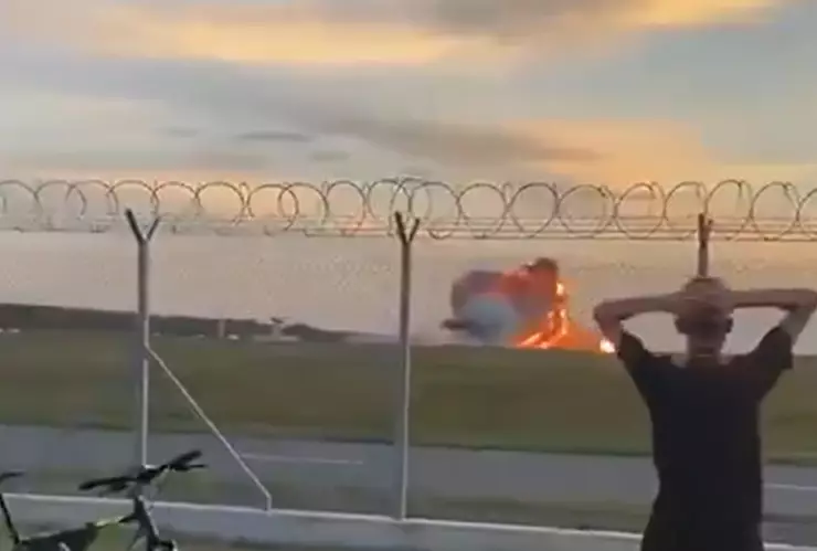 Accidente de un F16 en Polonia.jpg