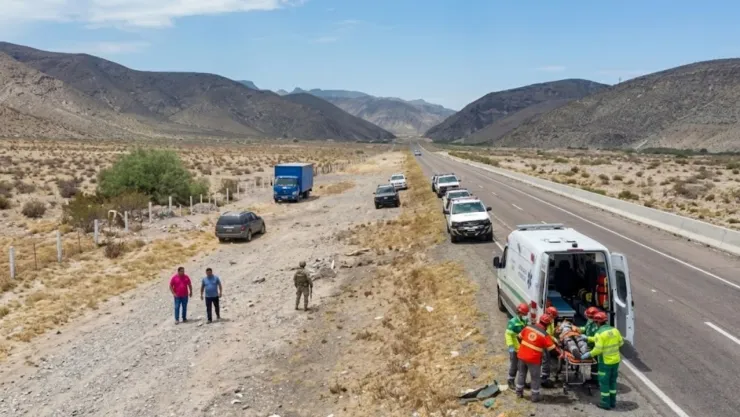 Volcadura en autopista Durango-Gómez Palacio deja muertos