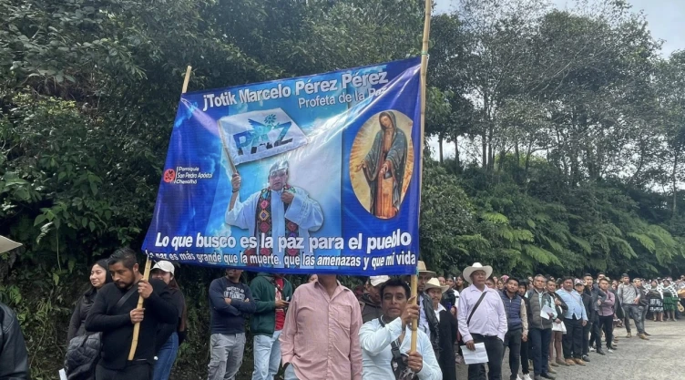 Peregrinación en Chiapas por asesinato del padre Marcelo Pérez