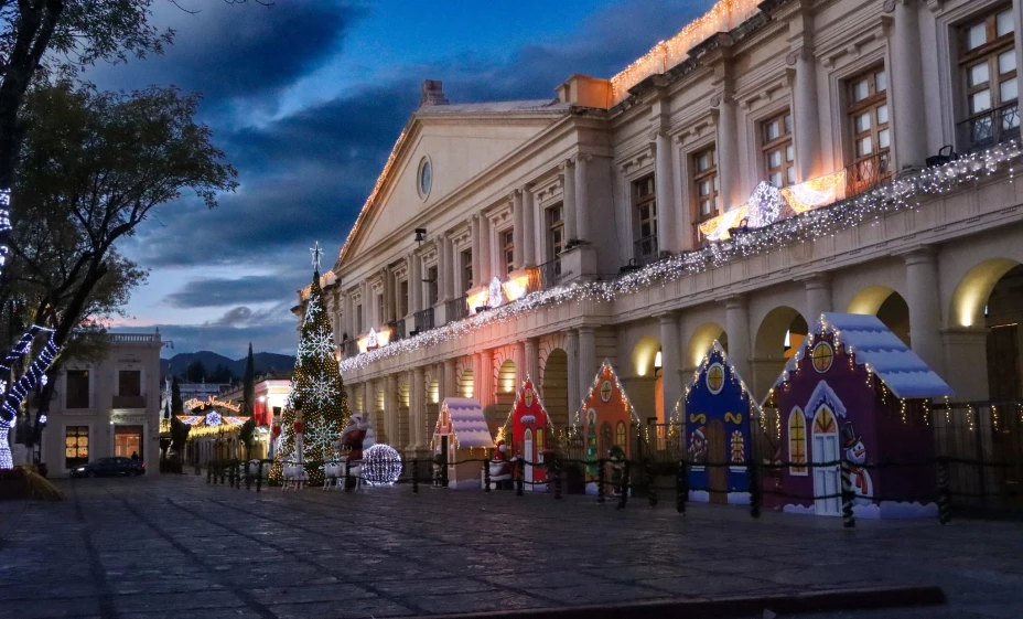 fotos san cristobal de las casas centro en diciembre 2024 listo para vacaciones de navidad.jpg