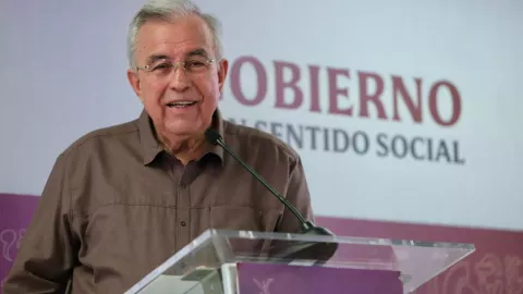 Gobernador del Estado de Sinaloa, Rubén Rocha Moya informa sobre presupuesto para localizar personas desaparecidas.
