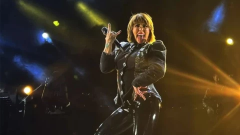 Alejandra Guzmán sufre aparatosa caída; la llevan al hospital