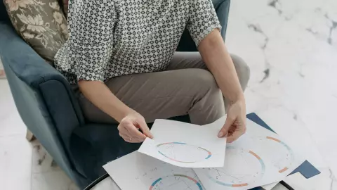 El Universo envía mensajes a cada signo del zodíaco sobre lo que debe soltar