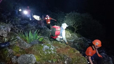 Niño cae a volcán de Veracruz