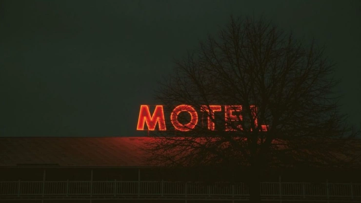 motel amenaza con publicar video de clientes que robaron
