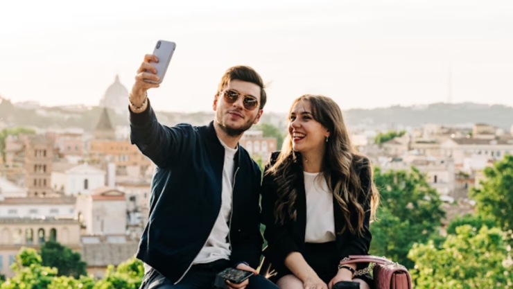 ¿Si tu pareja no te presume en redes es porque está cuidando los sentimientos de otra?