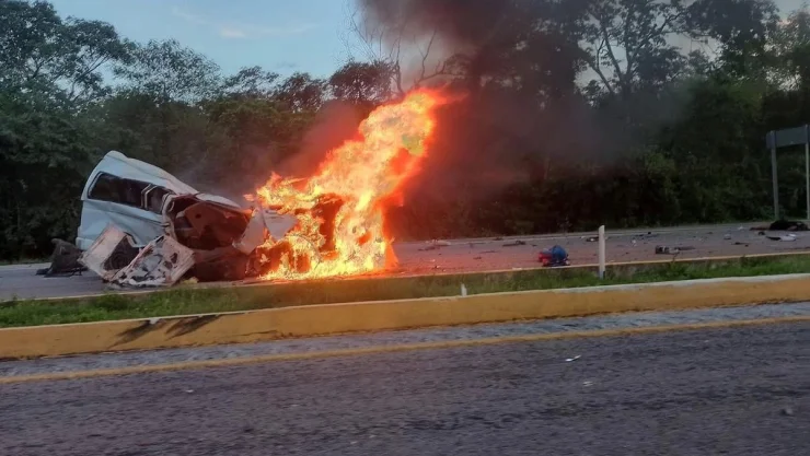 Choque en la carretera Mérida-Campeche deja 15 muertos