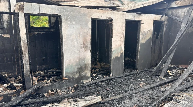 incendio Guyana estudiantes