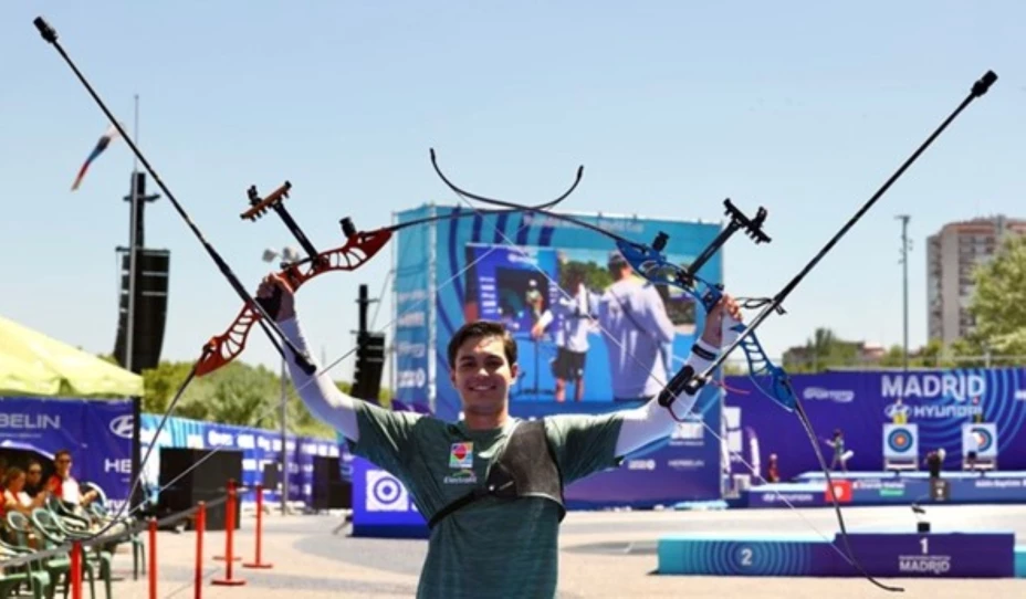 Matías Grande, campeón del mundo de tiro con arco.jpg