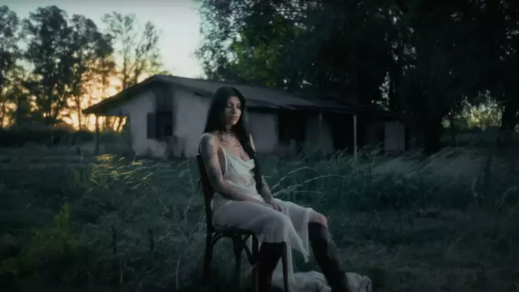 Cazzu responde con su nueva canción La Cueva.jpg