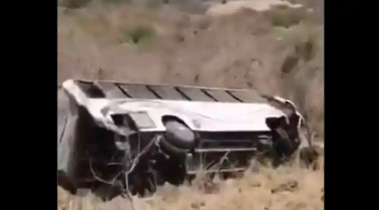 Volcadura de camión en Nayarit; hay decenas de lesionados