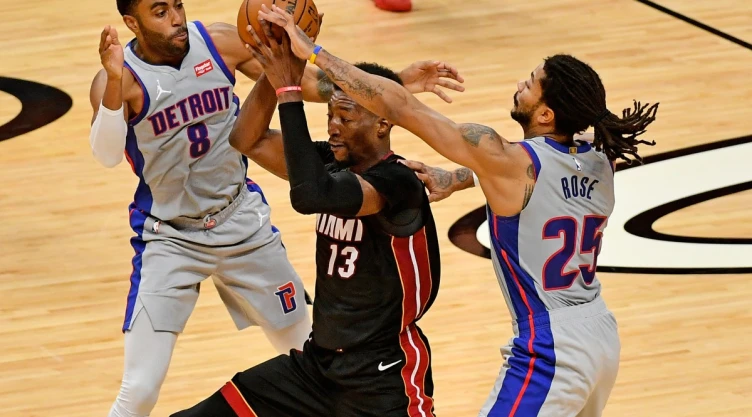 miamiheatperroscovid19.jpg