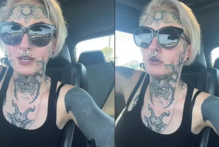 Mujer tatuada trabajo