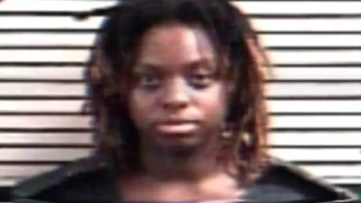 Mujer dispara porque “dios” le dijo