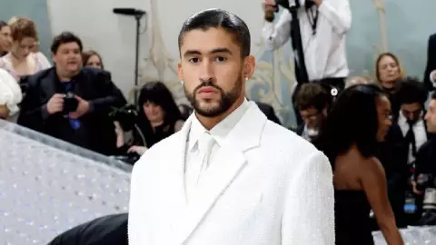 Bad Bunny el nuevo “Rey del Pop” y destrona a Michael Jackson; desata polémica