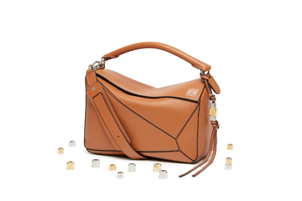 Bolsa personalizada en Loewe Foto Cortesía