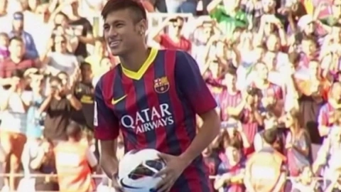 Neymar, Barcelona y Santos de Brasil, a juicio por fraude y corrupción.