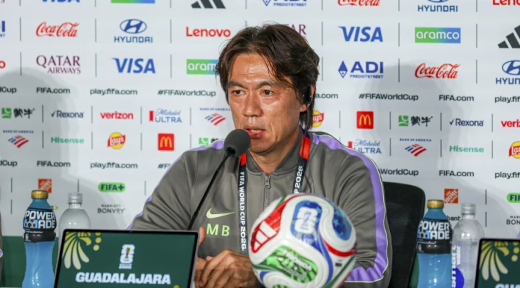 Myung-Bo Hong