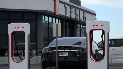 Trabajo en Tesla 2024