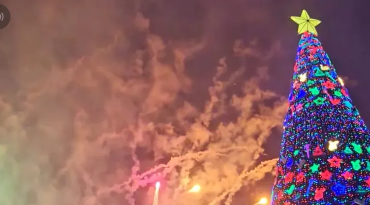 Festival Alegría 2025: Árbol navideño gigante y pista de hielo en San Juan del Río, Querétaro