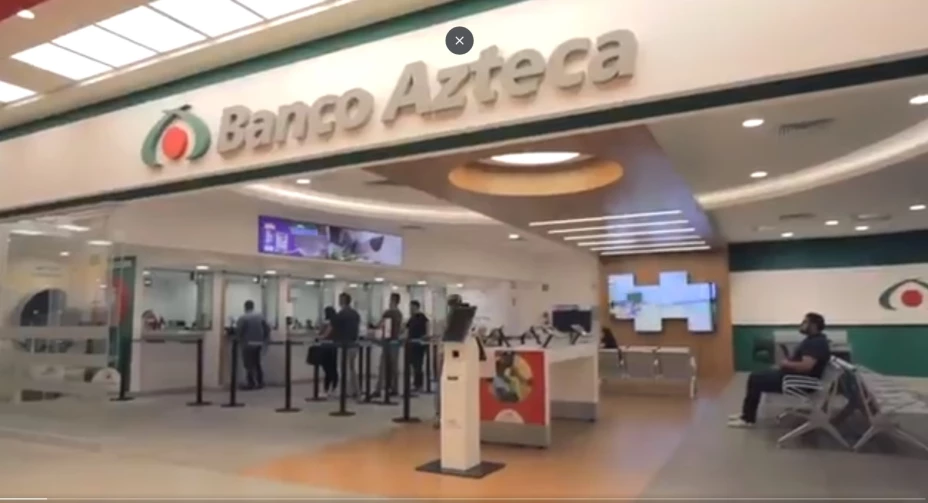 banco azteca twitter.jpg