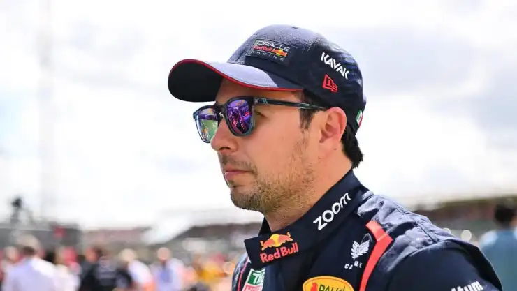 ¿Se acabó? Checo Pérez tendría a su posible reemplazo en Red Bull
