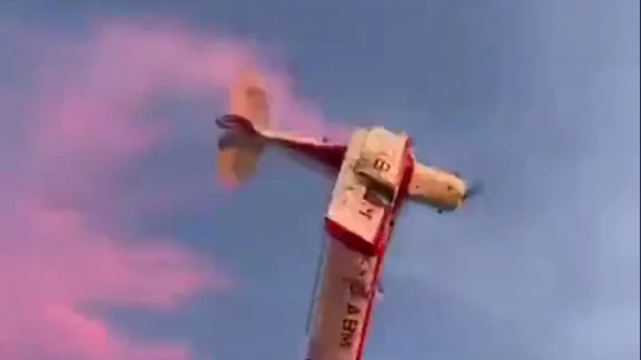 Avioneta se desploma durante gender reveal