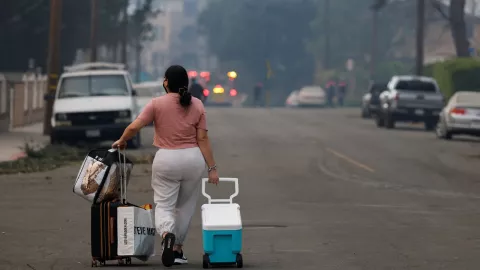 Muertos y evacuaciones masivas en California, por incendios forestales