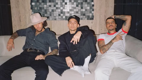 Jhay Cortez, Tainy y Rauw Alejandro