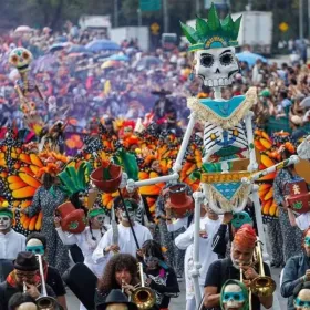 ¿A qué hora inicia el Mega Desfile de Día de Muertos en CDMX? Horario y ruta oficial este 31 de octubre 2026